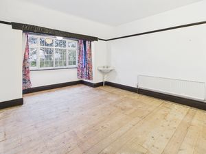 Bedroom- click for photo gallery